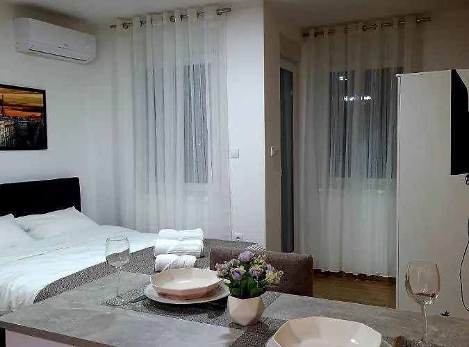 Апартаменты Stella Рума